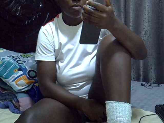 Pretty-amber72 Live Webcam on BongaCams