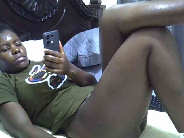 Pretty-amber72 webcam