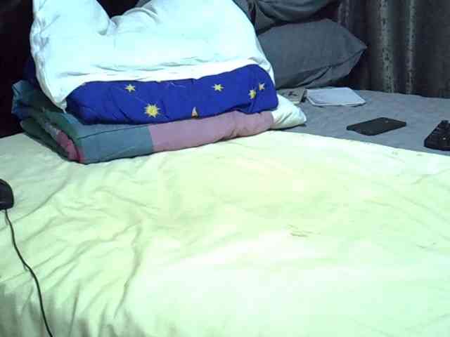 Pretty-amber72 webcam