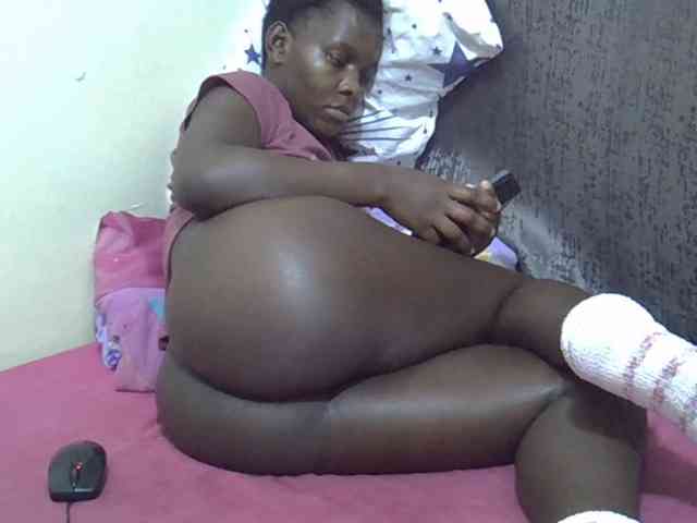 Pretty-amber72 Pretty-amber72