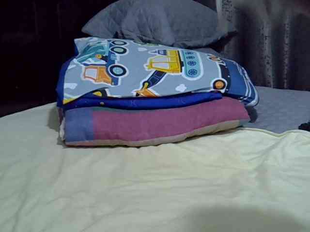 Pretty-amber72 webcam