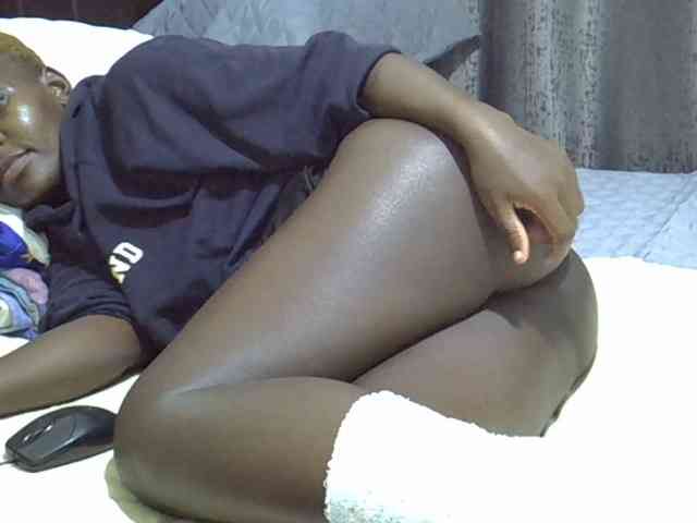 Pretty-amber72 webcam