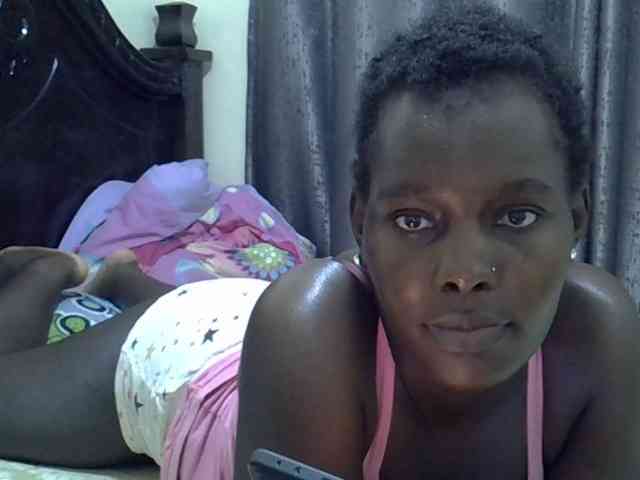 Pretty-amber72 webcam