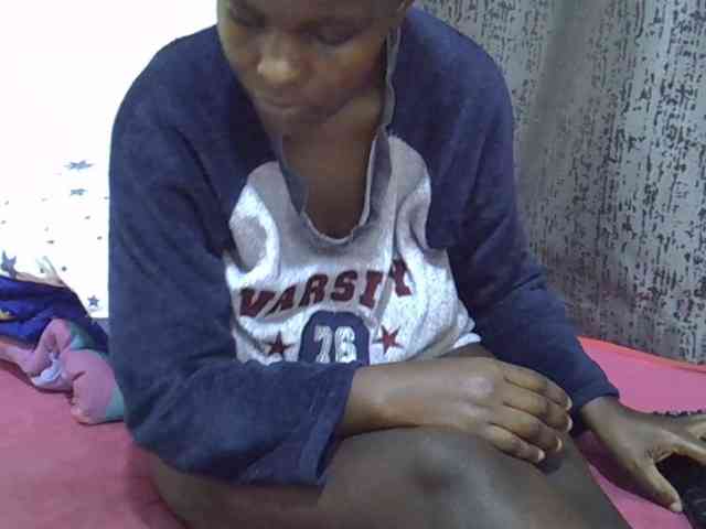 Pretty-amber72 Pretty-amber72