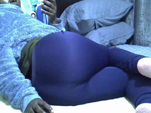 Pretty-amber72 webcam