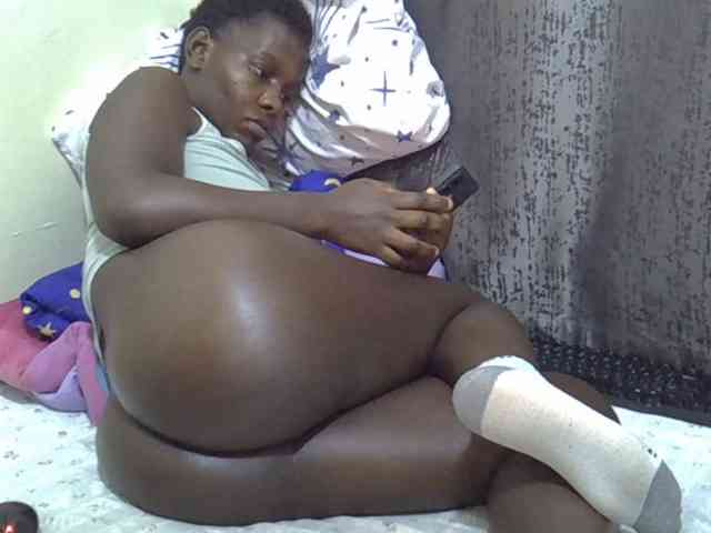 Pretty-amber72 webcam