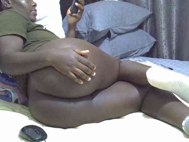 Pretty-amber72 webcam