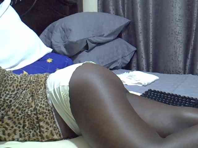 Pretty-amber72 webcam