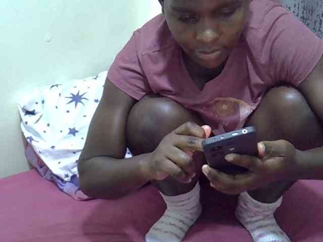 Pretty-amber72 Pretty-amber72