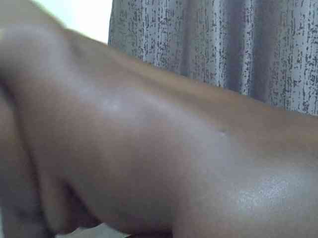 Pretty-amber72 webcam