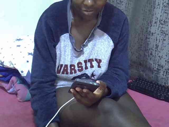 Pretty-amber72 Pretty-amber72