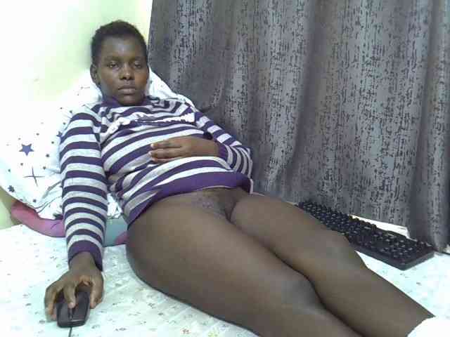 Pretty-amber72 webcam