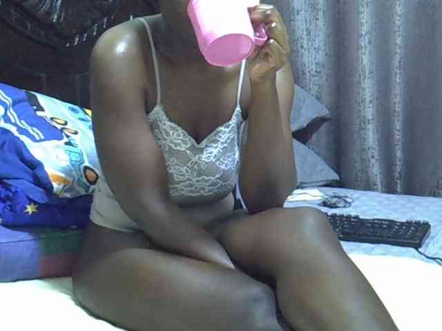 Pretty-amber72 webcam