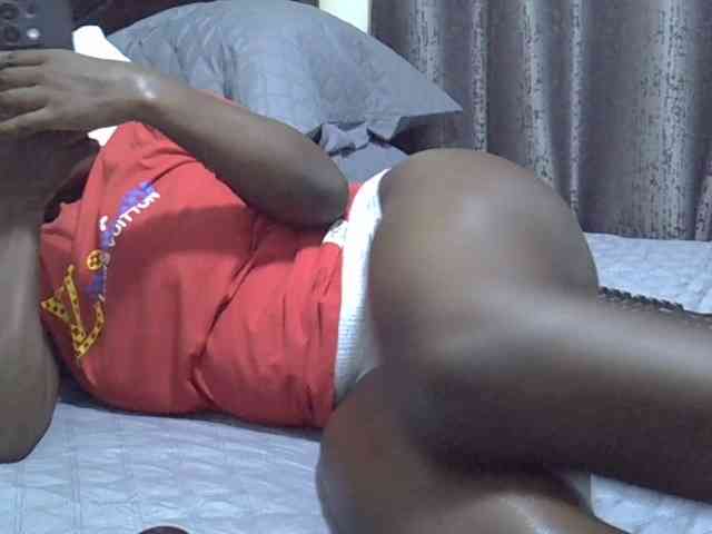 Pretty-amber72 webcam