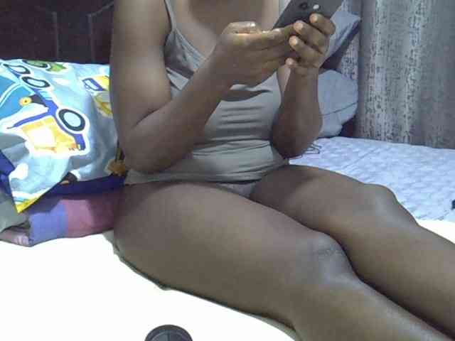 Pretty-amber72 webcam