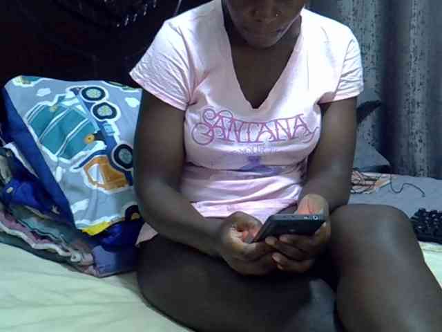 Pretty-amber72 webcam