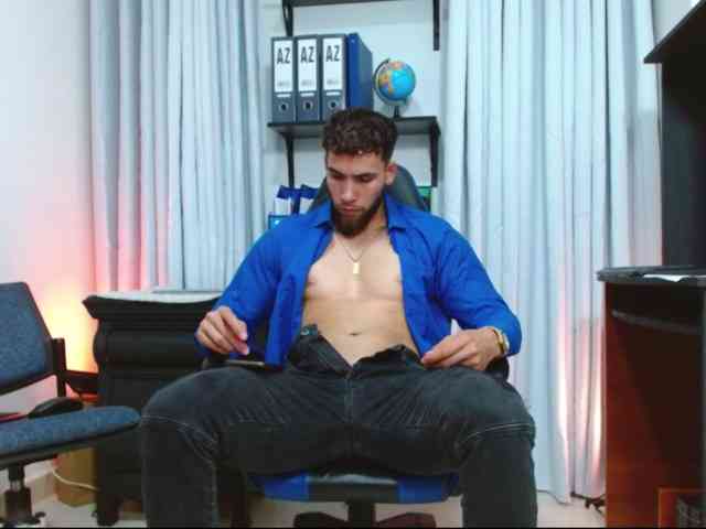 Kobefitness Live Webcam on BongaCams