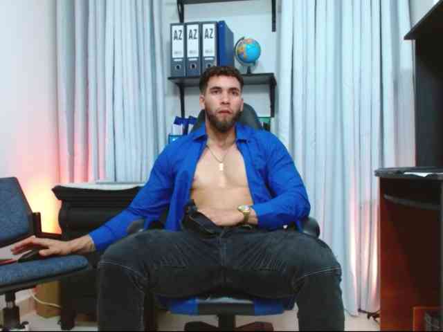 Kobefitness Live Webcam on BongaCams