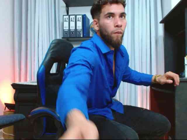 Kobefitness Live Webcam on BongaCams