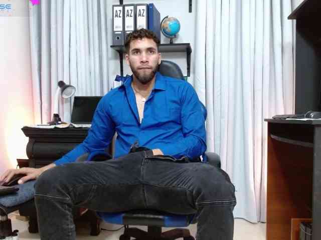 Kobefitness Live Webcam on BongaCams