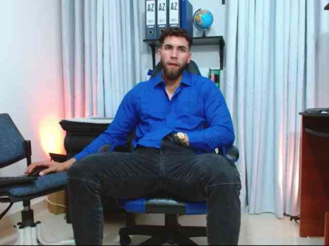 Kobefitness Live Webcam on BongaCams