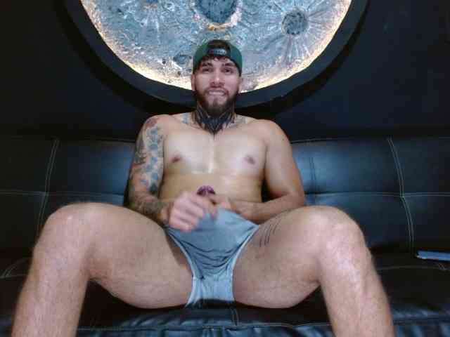 Kobefitness Live Webcam on BongaCams