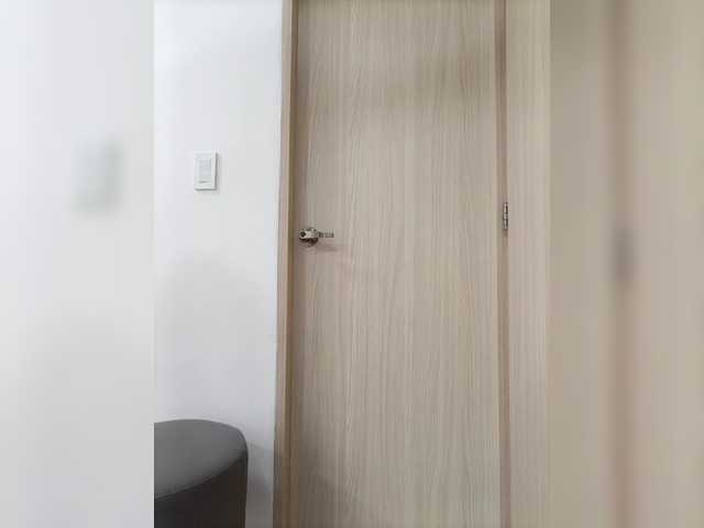 HelenMartin's BongaCams show and profile