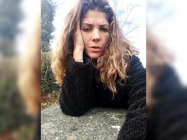 Dreamlove20's BongaCams show and profile