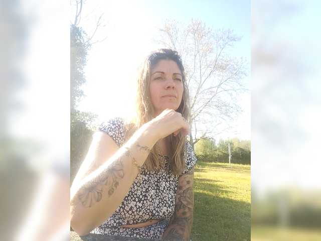 Dreamlove20's BongaCams show and profile