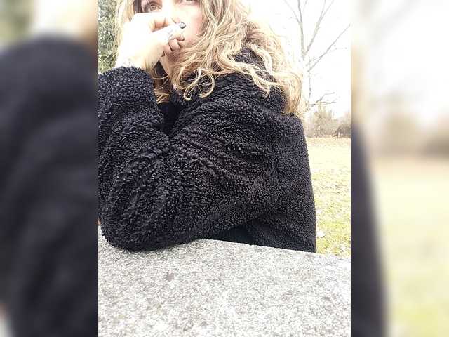 Dreamlove20's BongaCams show and profile