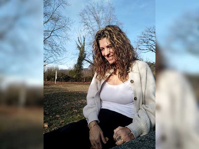 Dreamlove20's BongaCams show and profile