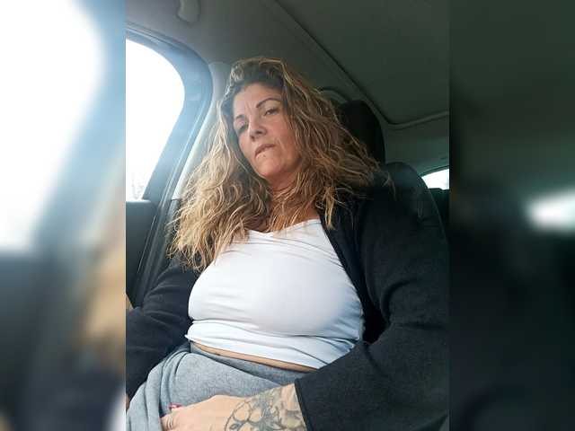 Dreamlove20's BongaCams show and profile