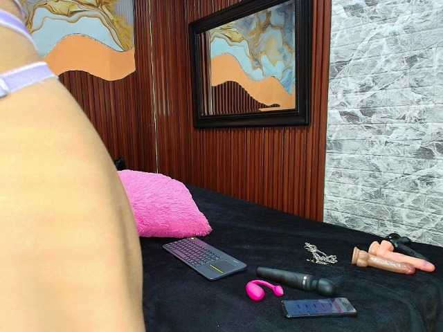 meliangels303av's BongaCams show and profile