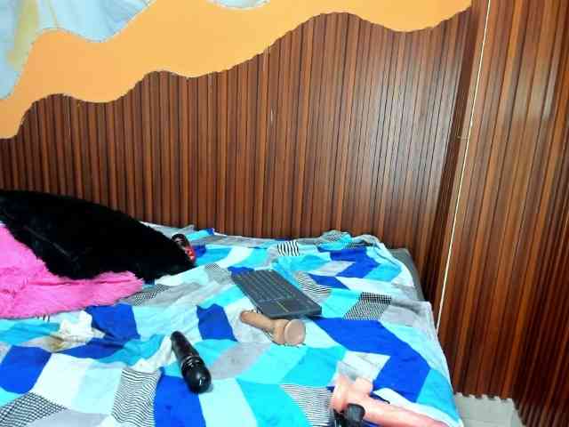meliangels303av Live Webcam on BongaCams