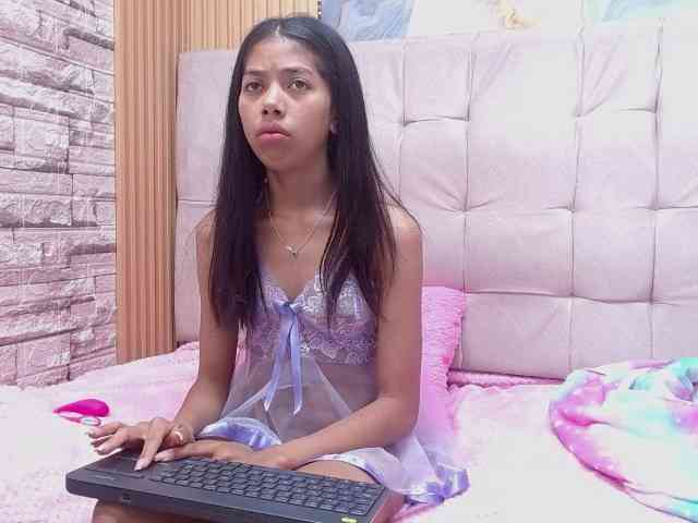 meliangels303av Live Webcam on BongaCams