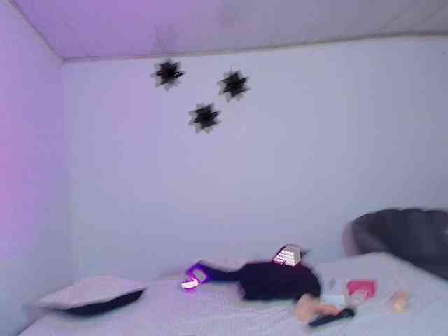 GiannaRoberts GiannaRoberts