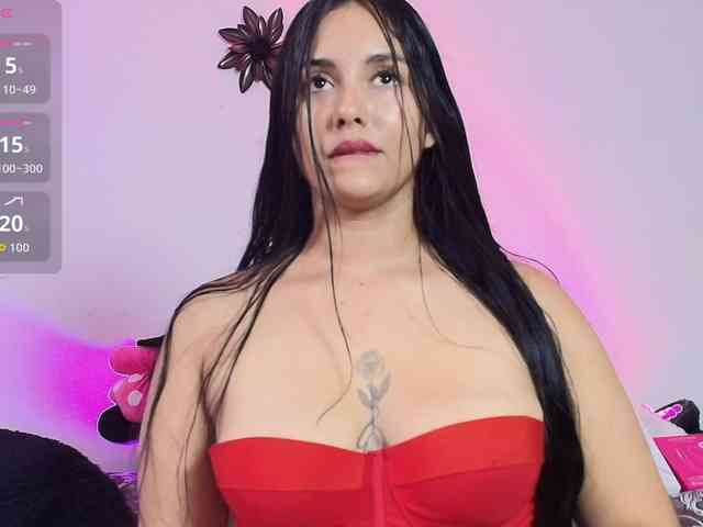 GiannaRoberts GiannaRoberts