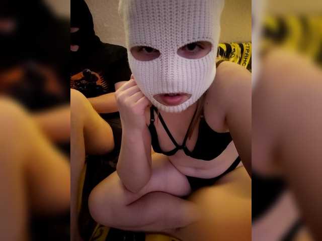 go to chat with Adeli744882