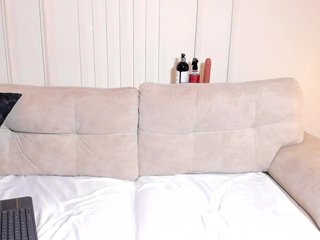 Kenia-Storm Porn Show