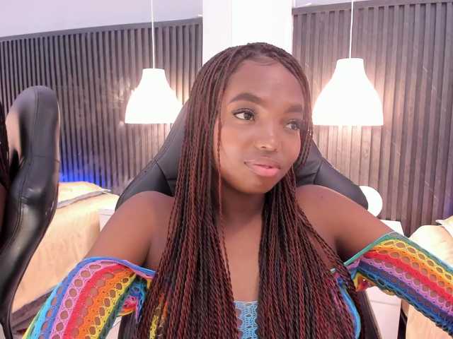 Kenia-Storm's BongaCams show and profile