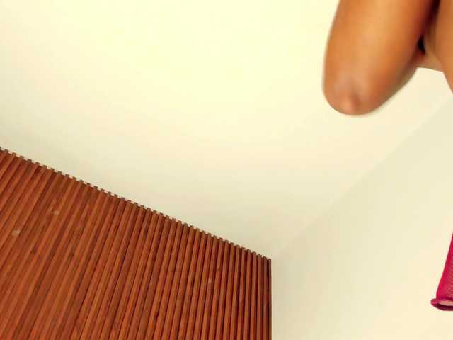 Kenia-Storm's BongaCams show and profile