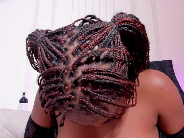 Kenia-Storm's BongaCams show and profile