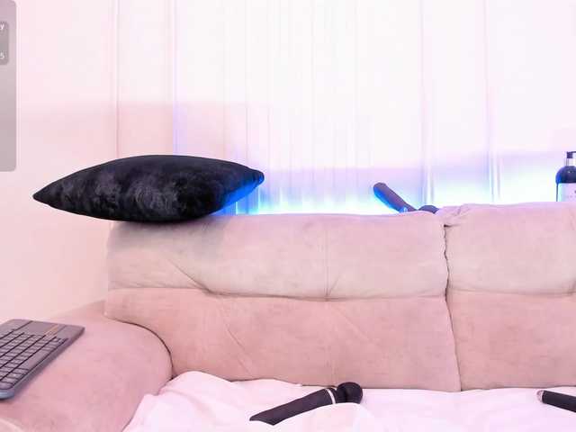 Kenia-Storm's BongaCams show and profile