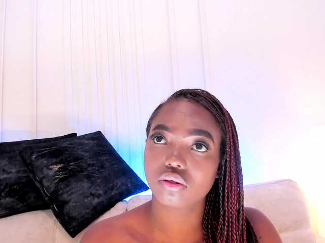 Kenia-Storm's BongaCams show and profile