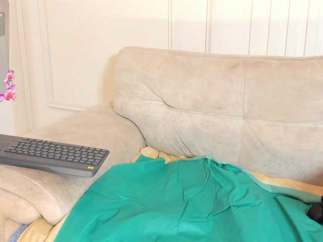 Kenia-Storm's BongaCams show and profile