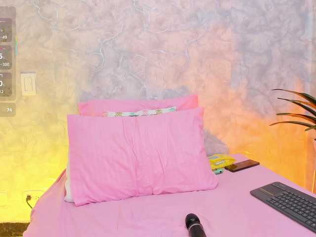 Reichel05's BongaCams show and profile