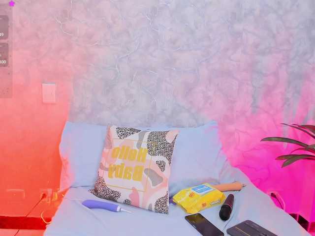 Reichel05's BongaCams show and profile