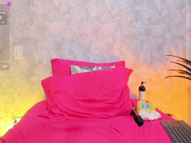 Reichel05's BongaCams show and profile