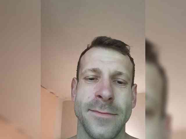 AlanDeLuca Live Webcam on BongaCams