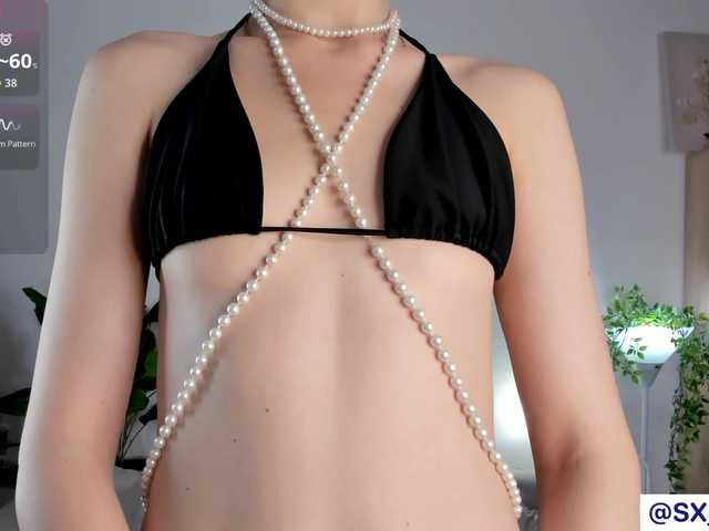 IceStrawberry's BongaCams show and profile